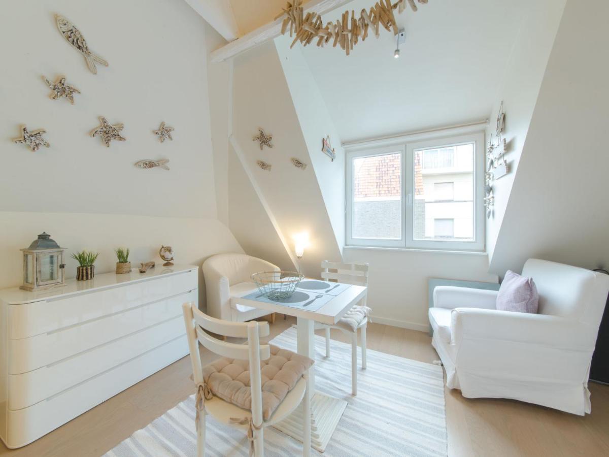 Studio Beach House By Interhome De Haan Εξωτερικό φωτογραφία